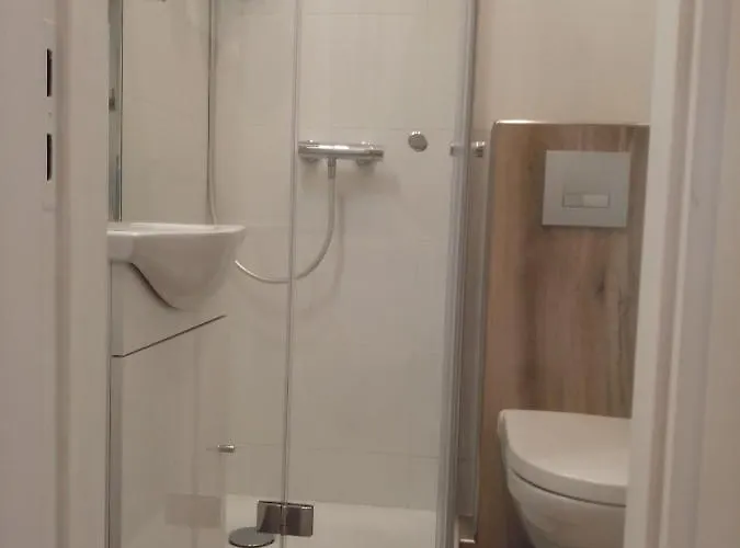 Sailing Oak Line شقة